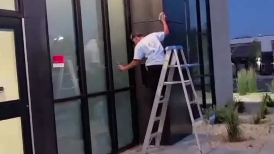 commercial cleaning
